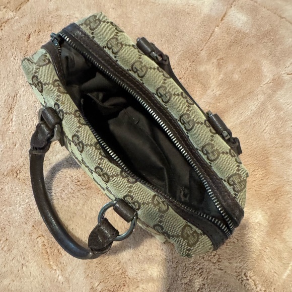 Gucci logo mini hand bag - Picture 2 of 10